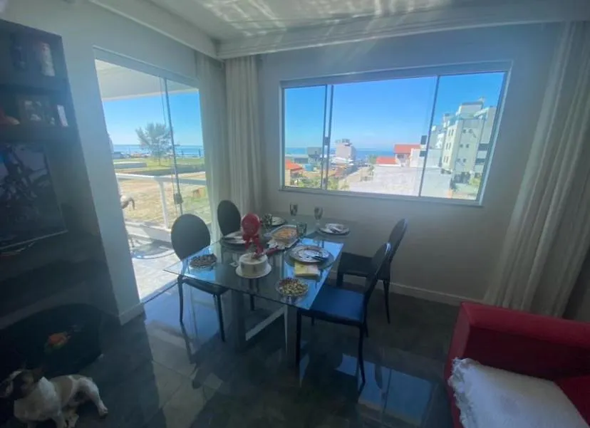 Apto Praia Brava Quadra Mar Cabeçudas 0*,  Brasil